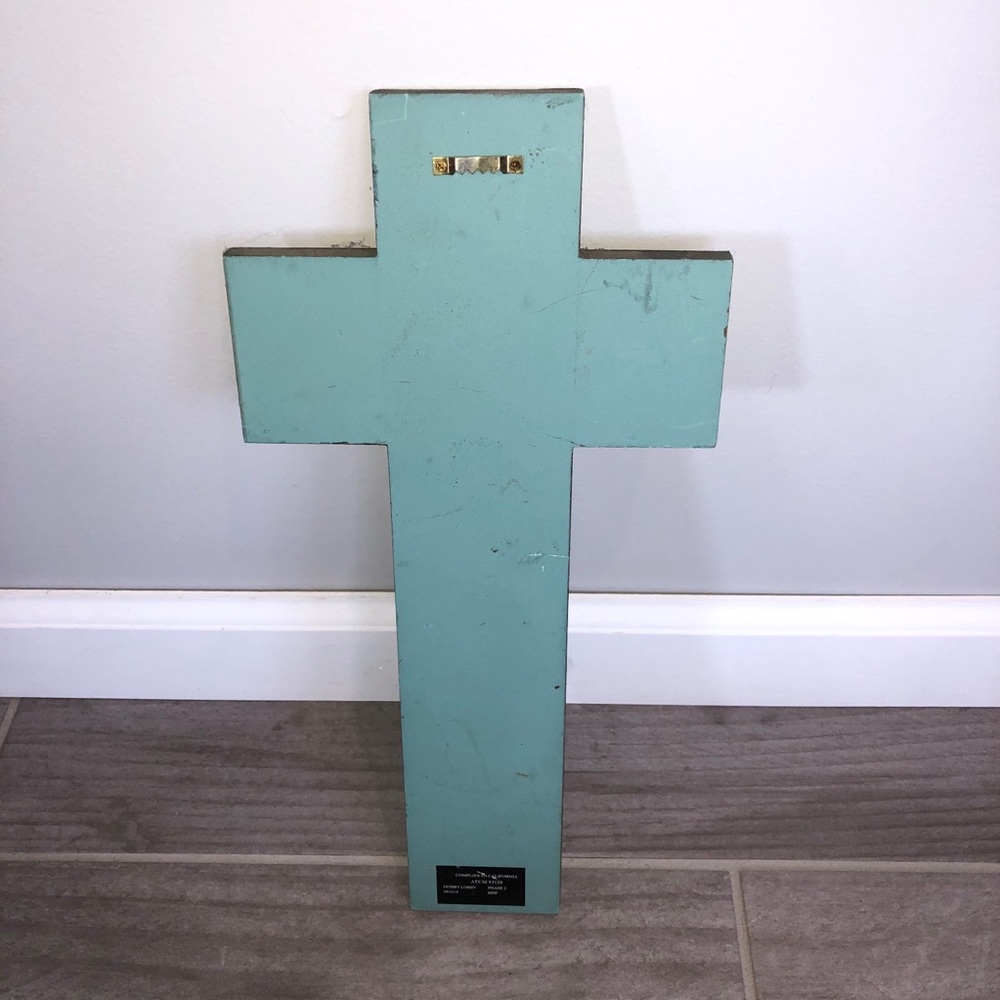CROSS WALL DECOR - Picture 8 of 14